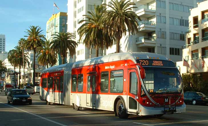 Metro Rapid NABI 60-BRT 9556